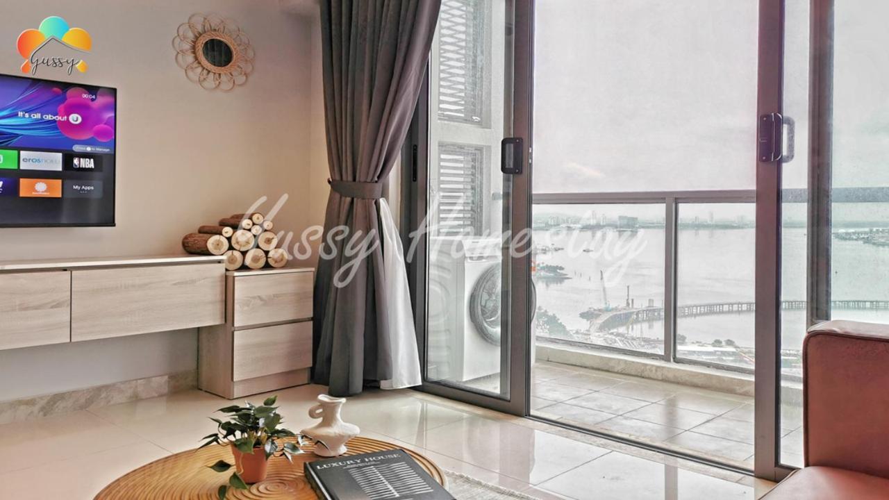 Yussy 2 Bedrooms Condo At R&F Princess Cove Johor Bahru Bagian luar foto