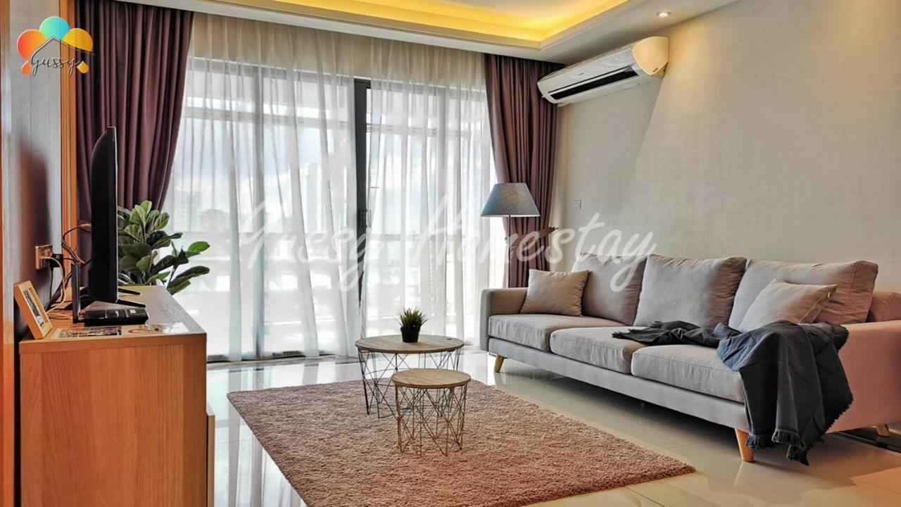 Yussy 2 Bedrooms Condo At R&F Princess Cove Johor Bahru Bagian luar foto