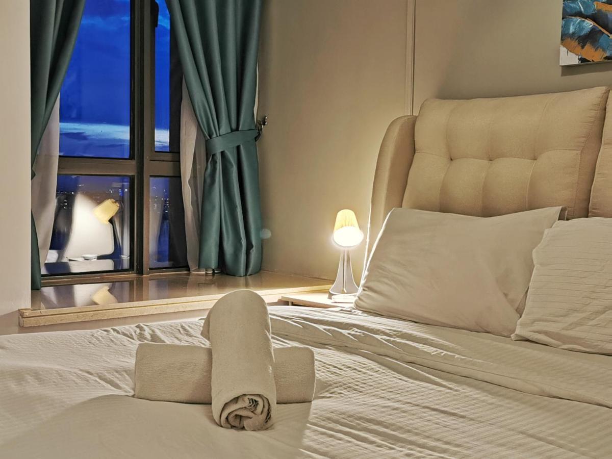 Yussy 2 Bedrooms Condo At R&F Princess Cove Johor Bahru Bagian luar foto