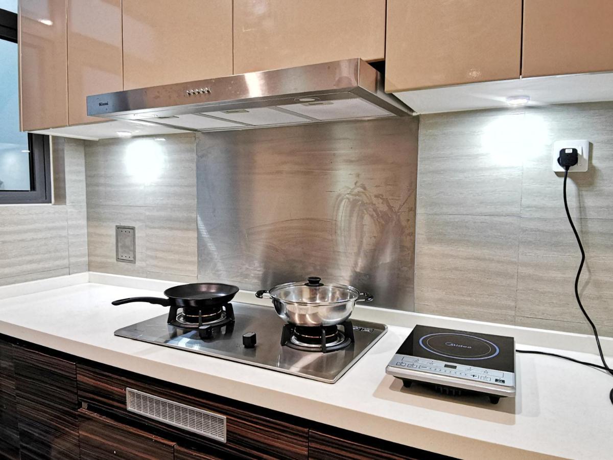 Yussy 2 Bedrooms Condo At R&F Princess Cove Johor Bahru Bagian luar foto