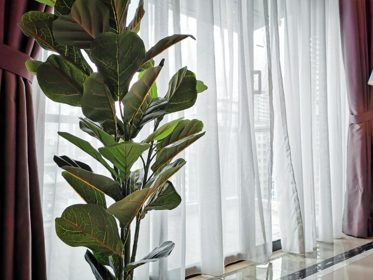 Yussy 2 Bedrooms Condo At R&F Princess Cove Johor Bahru Bagian luar foto