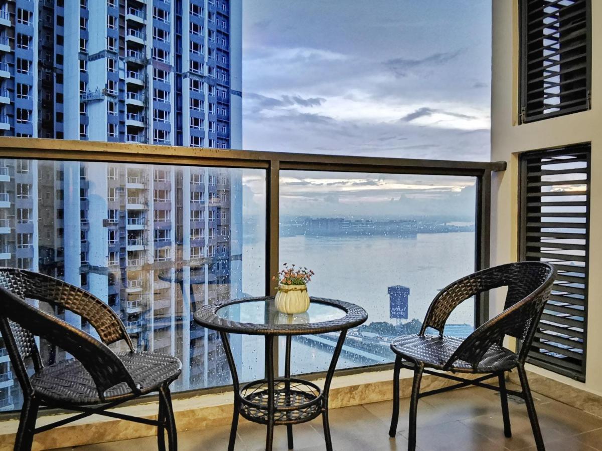 Yussy 2 Bedrooms Condo At R&F Princess Cove Johor Bahru Bagian luar foto