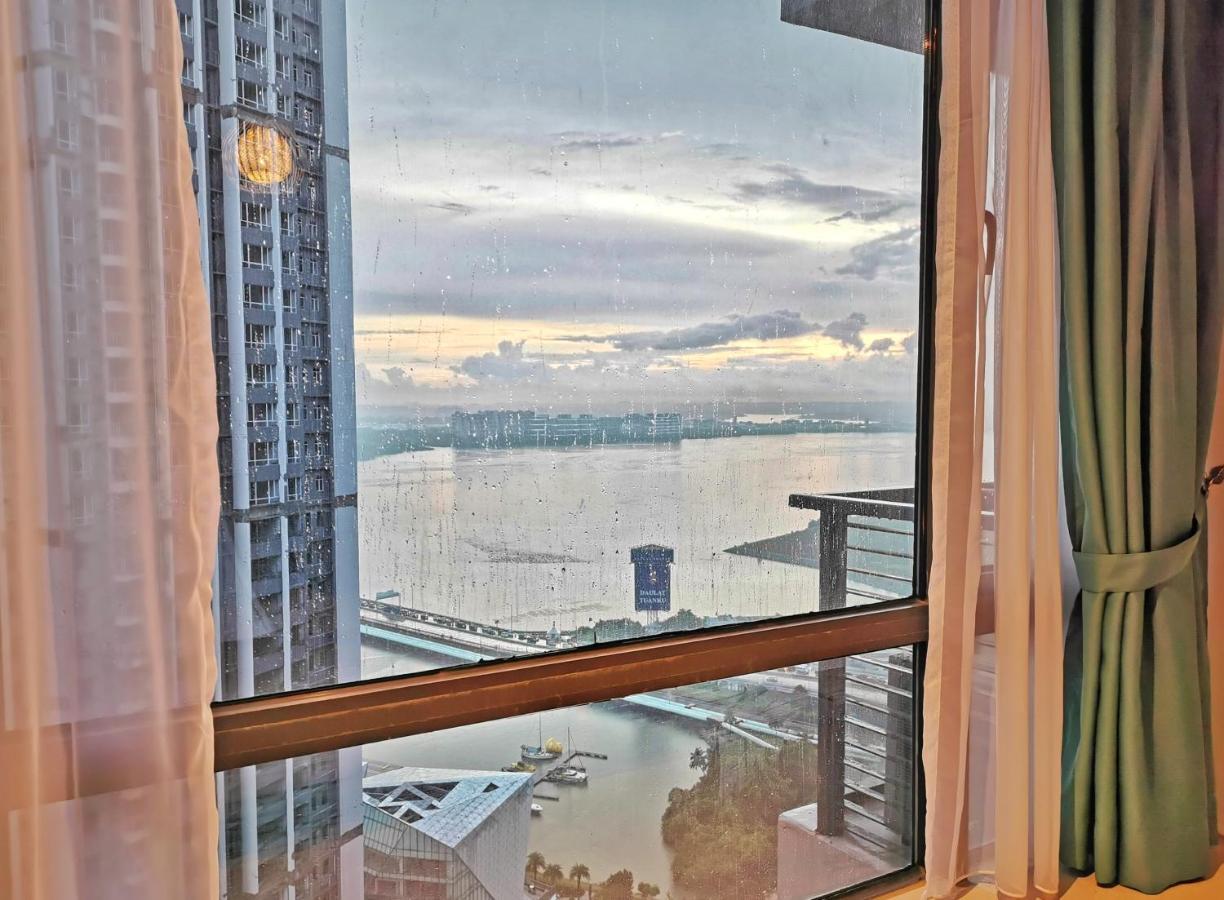 Yussy 2 Bedrooms Condo At R&F Princess Cove Johor Bahru Bagian luar foto