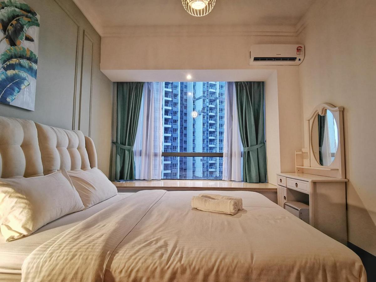 Yussy 2 Bedrooms Condo At R&F Princess Cove Johor Bahru Bagian luar foto